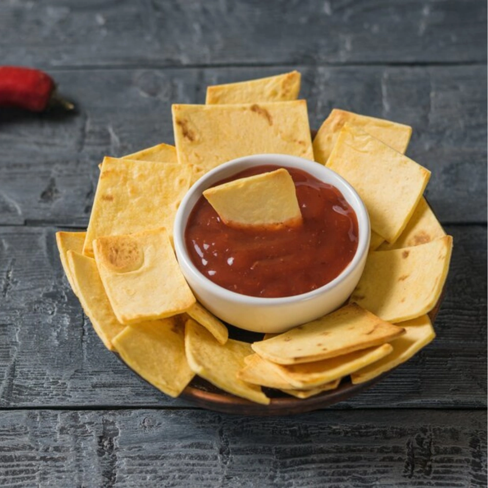 chips & Fresh tomato salsa