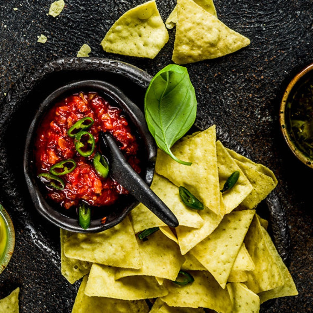 chips & tomatillo-red chili salsa